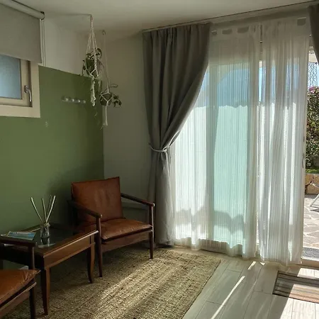 La Pecora Nera 3* بودوني